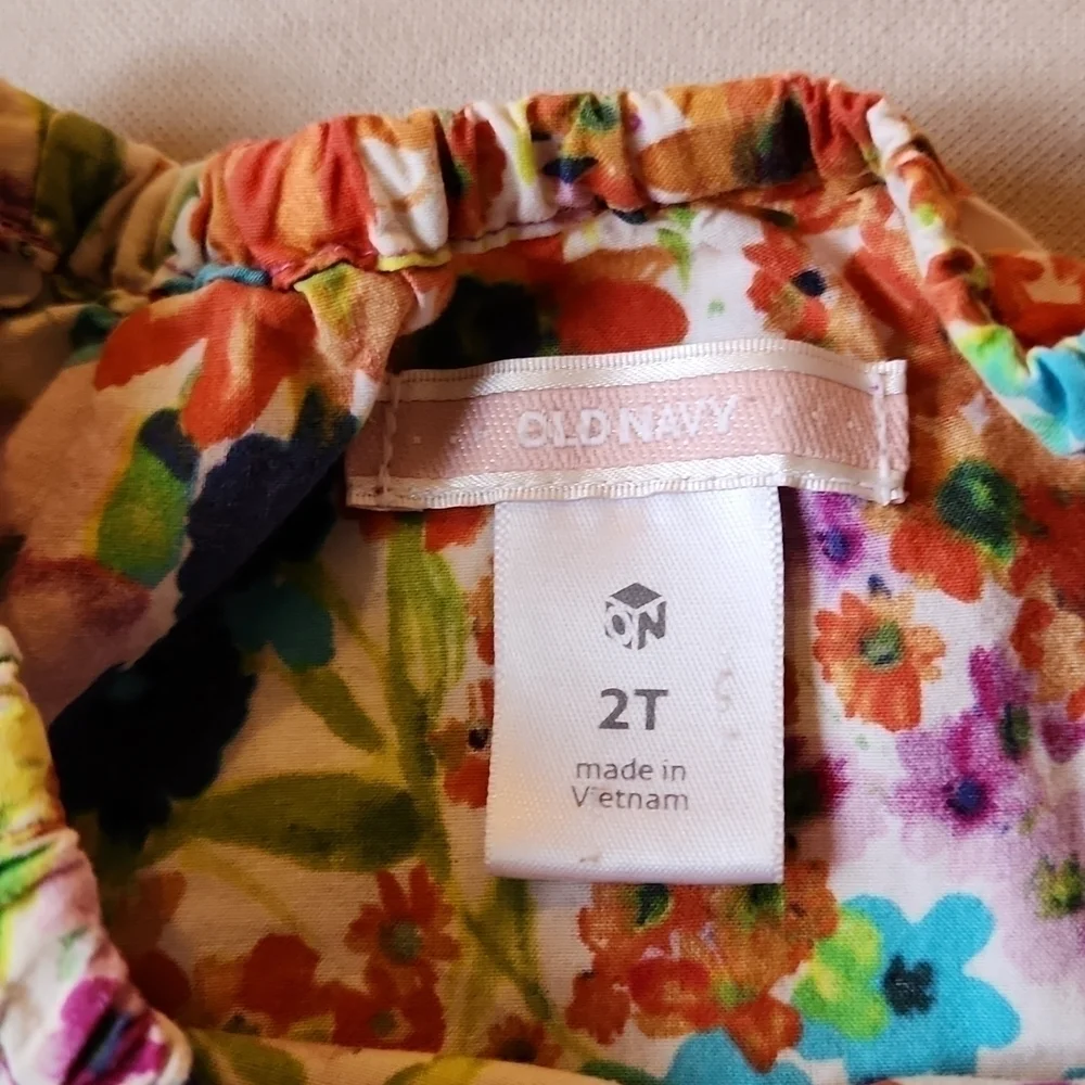 Old Navy floral top with Carter light denim shorts 2T